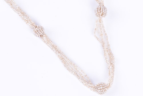 Lot 6 - A late 19th / early 20th century seed pearl...