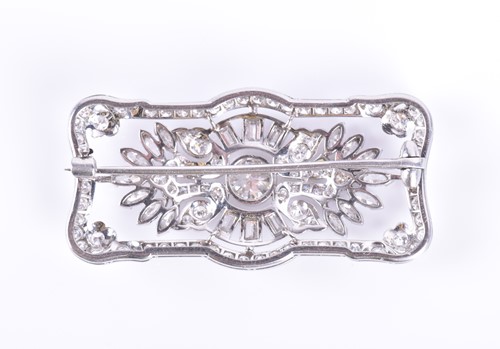Lot 96 - A fine diamond and platinum plaque brooch of...