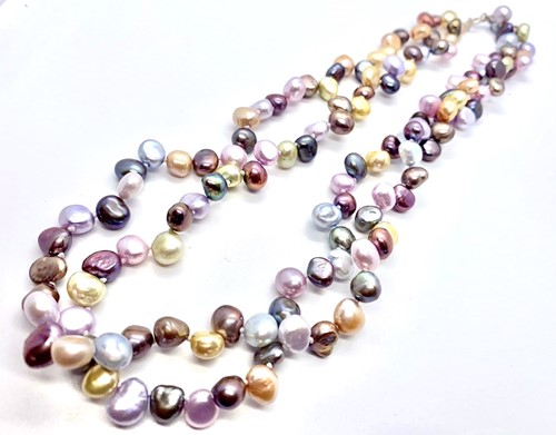 Lot 217 - A multi-coloured freshwater pearl necklace...