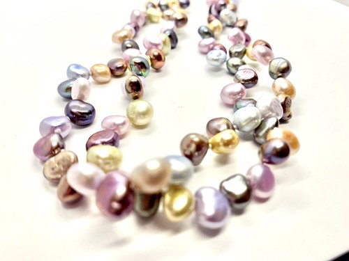 Lot 217 - A multi-coloured freshwater pearl necklace...