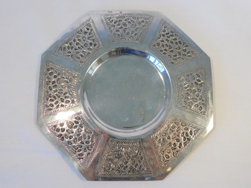 Lot 447 - A Continental Arts & Crafts style silver dish,...
