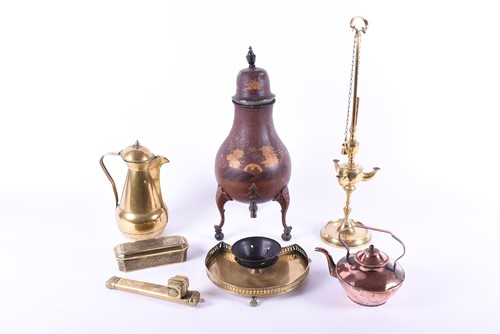 Lot 561 - A 19th century Chinoiserie decorated samovar,...