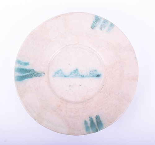 Lot 327 - An Abbasid pottery dish, 9th/10th century,...