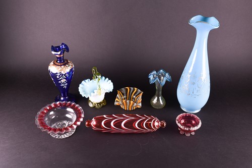 Lot 440 - A small collection of Victorian glassware,...
