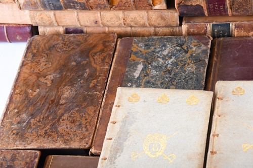 Lot 491 - A large quantity of bindings and other books,...
