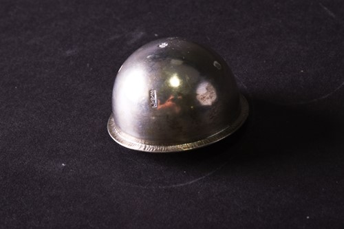 Lot 609 - A modern silver paperweight, James Brent Ward,...