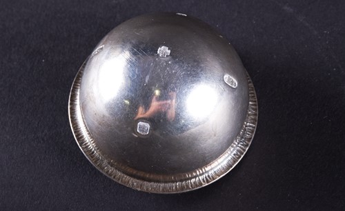 Lot 609 - A modern silver paperweight, James Brent Ward,...