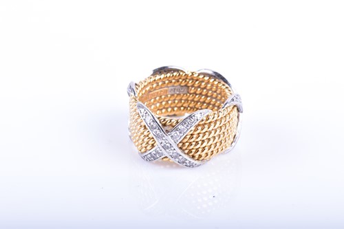 Lot 729 - Tiffany & Co. An 18ct yellow gold and diamond '...