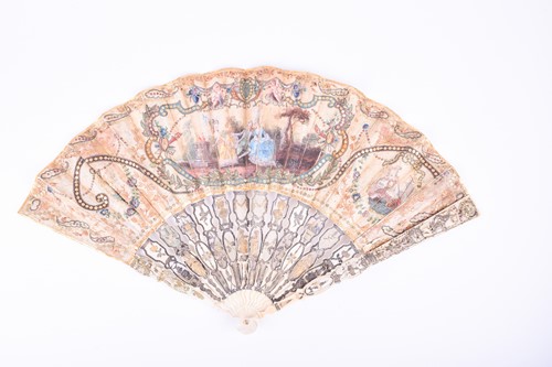 Lot 300 - An early 19th century hand painted silk fan,...