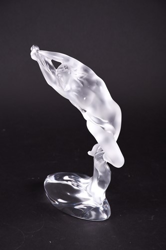Lot 256 - A modern Lalique crystal sculpture, modelled...