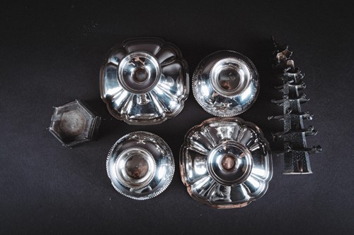 Lot 467 - A Chinese export silver pagoda, 18.5 cm high,...