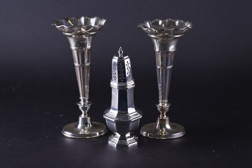 Lot 447 - A pair of Edwardian silver posy holders,...