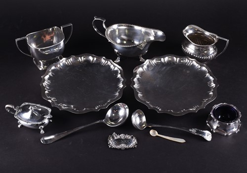 Lot 465 - A small collection of silver, comprising a...