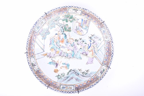 Lot 170 - A Chinese porcelain charger, early 20th...