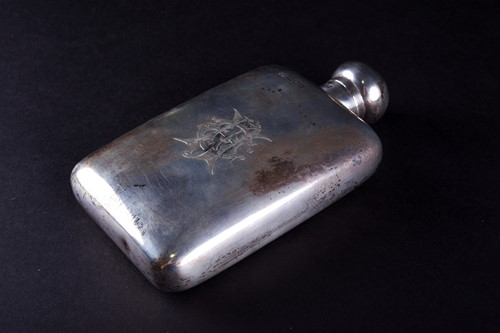 Lot 450 - An Edwardian silver hip flask, Robert Pringle...