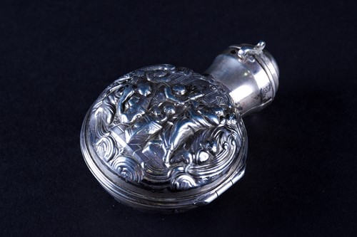 Lot 492 - A late Victiorian silver scent bottle case,...