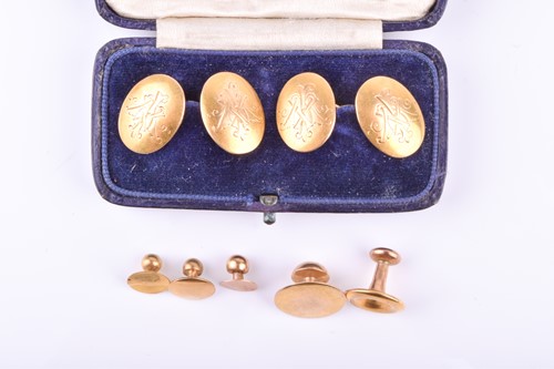 Lot 559 - A pair of 18ct yellow gold cufflinks of oval...