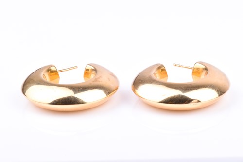 Lot 762 - A pair of 18ct yellow gold hoop earrings the...