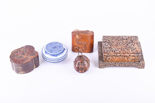 Lot 152 - A Japanese lacquered box, cover and stand,...