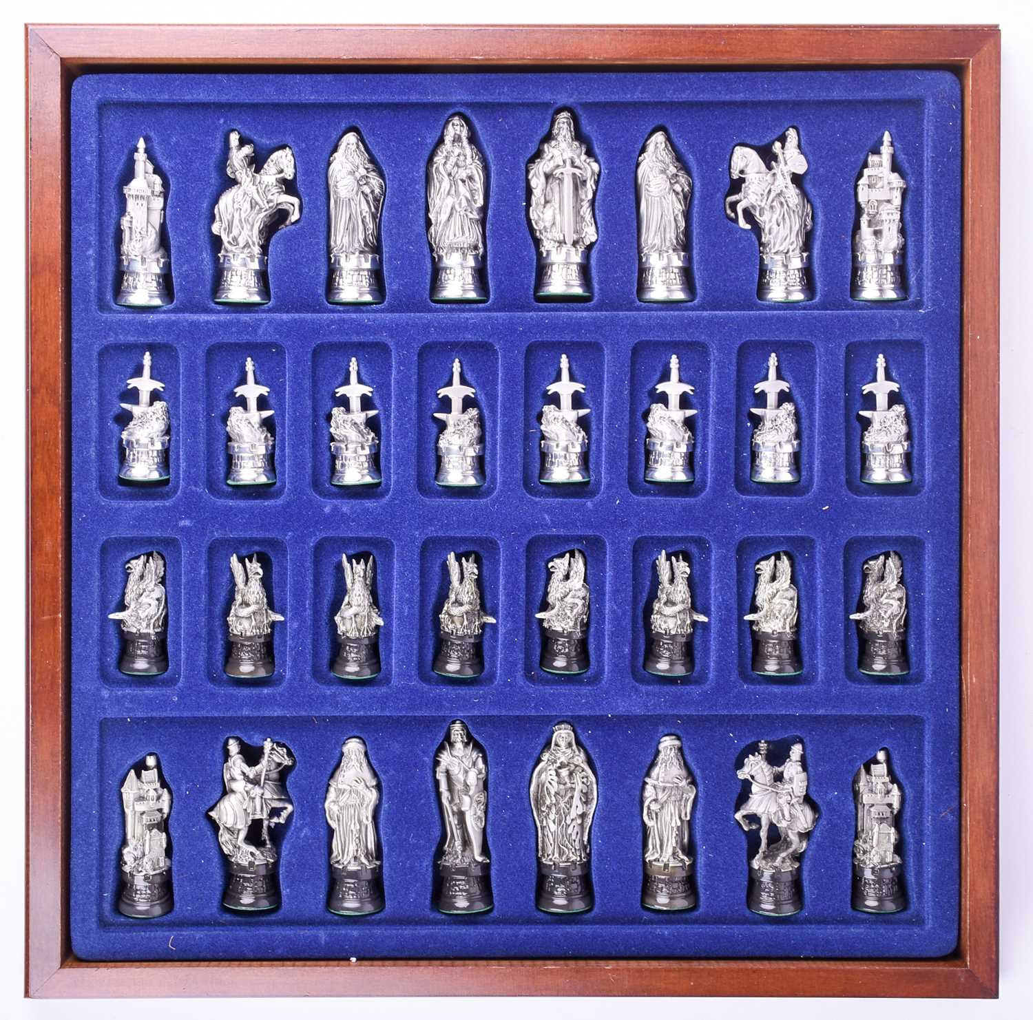 Lot 328 A Danbury Mint Royal Selangor Camelot lot-328-a-danbury-mint-royal-selangor-camelot