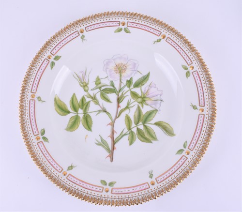 Lot 276 - A set of six 1970s Royal Copenhagen Flora...