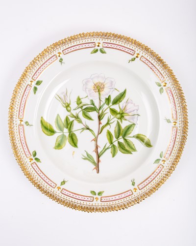 Lot 276 - A set of six 1970s Royal Copenhagen Flora...