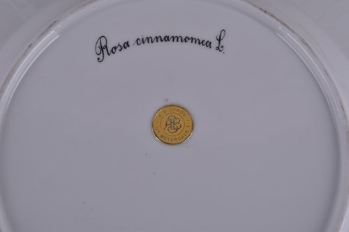 Lot 276 - A set of six 1970s Royal Copenhagen Flora...