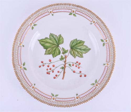 Lot 276 - A set of six 1970s Royal Copenhagen Flora...