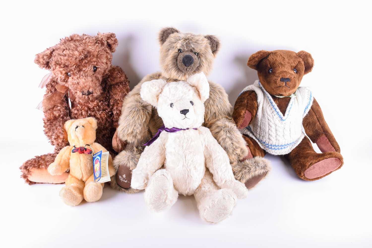 Lot 80 - Two large limited edition Gund teddy bears,...