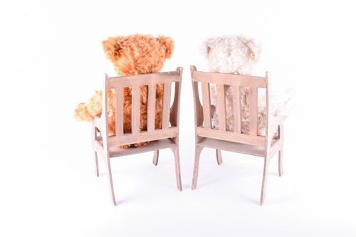 Lot 86 - Two modern Steiff collector's teddys,...