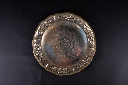 Lot 524 - A Mexican silver dish, stamped '925', with...