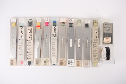 Lot 331 - A collection of vintage Swatch wristwatches,...