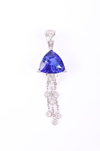 Lot 688 - An 18ct white gold, diamond, and tanzanite...