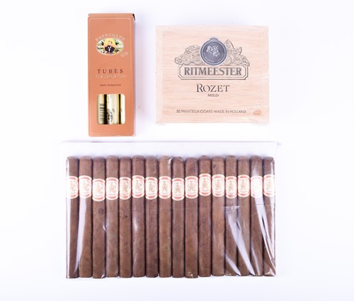 Lot 372 - A quantity of Cuban cigars and others to...