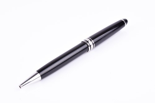 Lot 474 - A Montblanc Meisterstuck ball point pen, with...