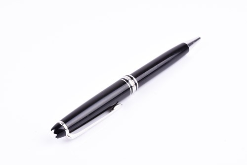 Lot 474 - A Montblanc Meisterstuck ball point pen, with...