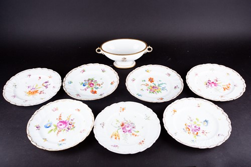 Lot 299 - A set of six Dresden porcelain cabinet plates,...