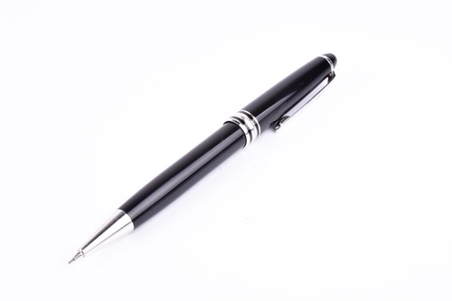 Lot 486 - A Montblanc Meisterstuck propelling pencil,...