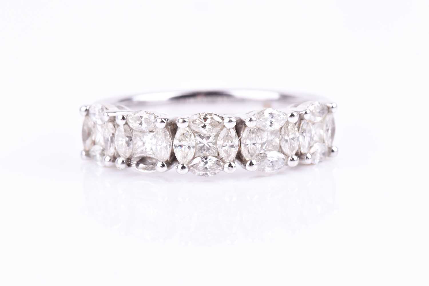 Lot 224 - An 18ct white gold and diamond cluster ring,...