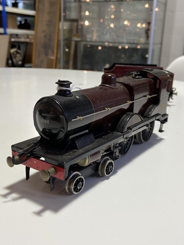Lot 311 - A Bassett-Lowke O gauge 2-6-4 electric...
