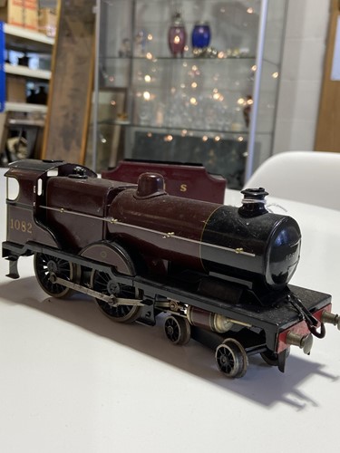 Lot 311 - A Bassett-Lowke O gauge 2-6-4 electric...