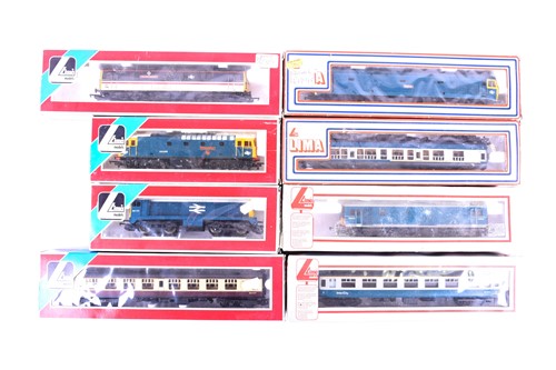 Lot 315 - A group of five boxed Lima diesel locomotives,...