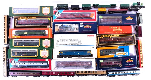 Lot 312 - A boxed Bachmann Branch-Line 31-406 Lord...
