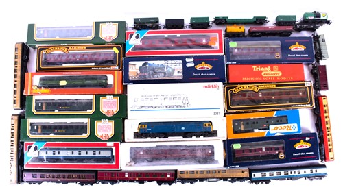 Lot 312 - A boxed Bachmann Branch-Line 31-406 Lord...