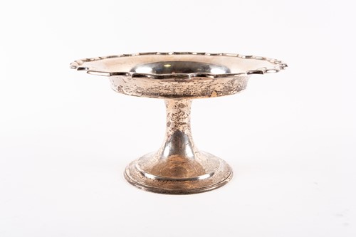 Lot 453 - A silver tazza, by Charles Bradbury & Sons,...