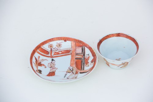Lot 103 - 薄胎瓷茶碗茶碟一组，约1690年