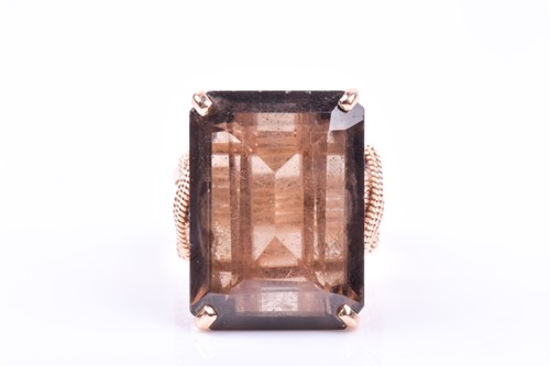 Lot 752 - A mid to late 20th century 14ct yellow gold...