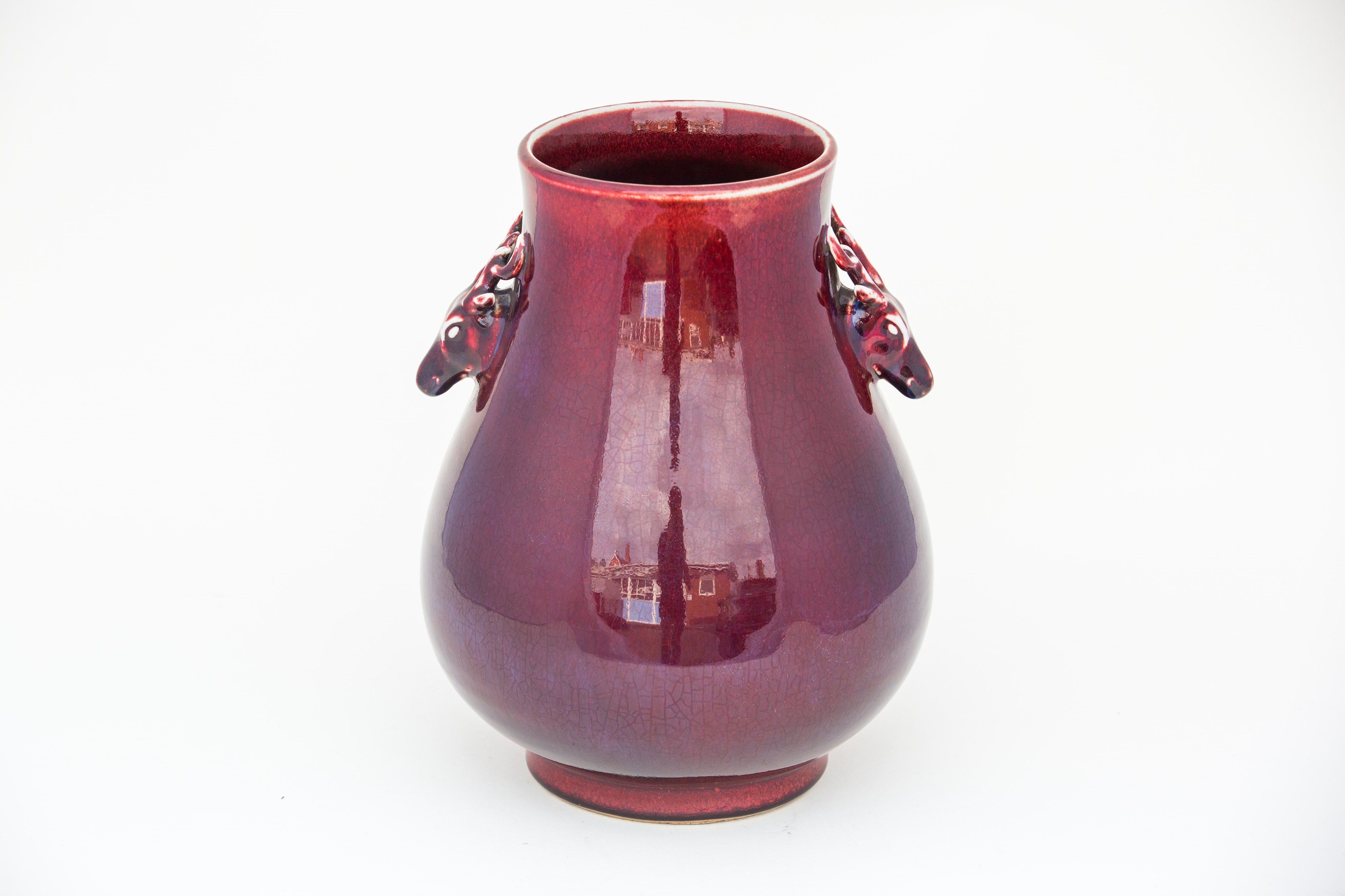 Lot 188 - 中国，红釉瓶一件，清代