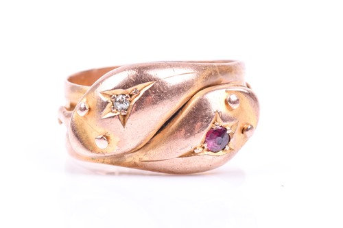 Lot 667 - A late 19th century 9ct yellow gold...