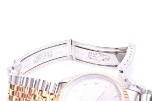 Lot 373 - Rolex. An oyster perpetual datejust...